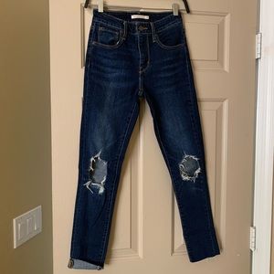 Levi’s 721 High Rise Skinny Distressed